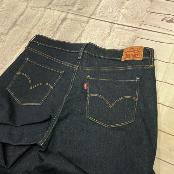 Levi's Blue Boot Cut Jeans Iconic Style - Picture 7 of 13